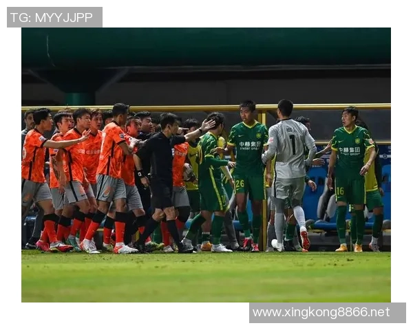 运动最新数据深圳足球队区域防守策略分析及其在比赛中的成效与不足之处探讨